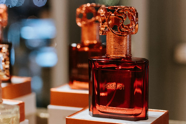 أفضل خمسة عطور للزفاف للاحتفال بيومك الخاص